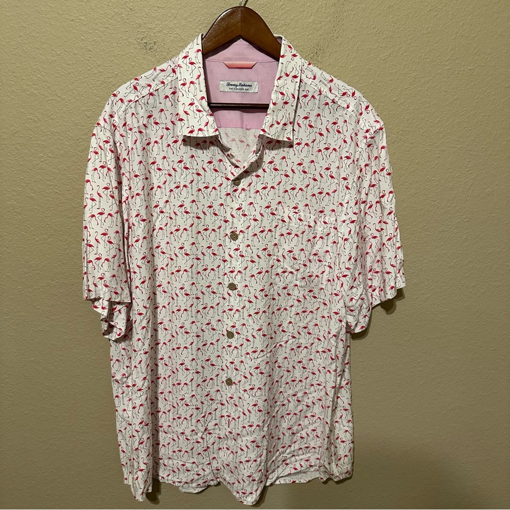 Tommy Bahama Men’s The Veracruz Cay Flamingo Patterned Hawaiian Shirt
